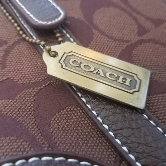 Brown Coach Classic Minibag - Picture 2 of 10